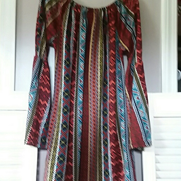 Multi-colored Bell Sleeve Tunic Size Small-Medium - Picture 4 of 4
